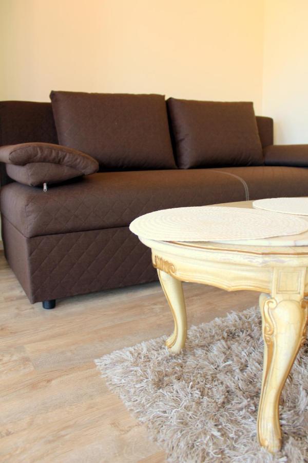 Golden Dune Apartment Κλαϊπέντα Εξωτερικό φωτογραφία